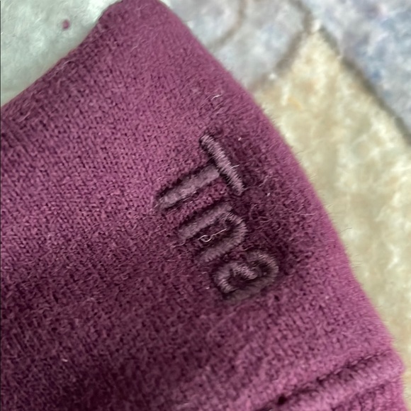 TNA x Disney’s Snow White 80s Reworked Upcycled Sweatshirt - Picture 10 of 11